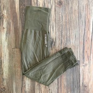 Gymshark Women’s Energy+ Seamless Cropped Leggings